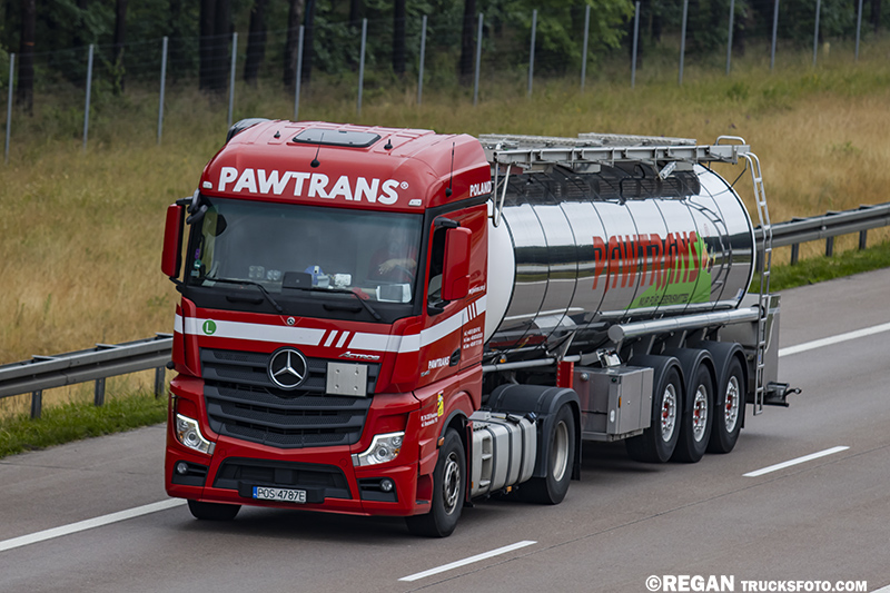 Mercedes-Benz Actros MP5 - Pawtrans.jpg