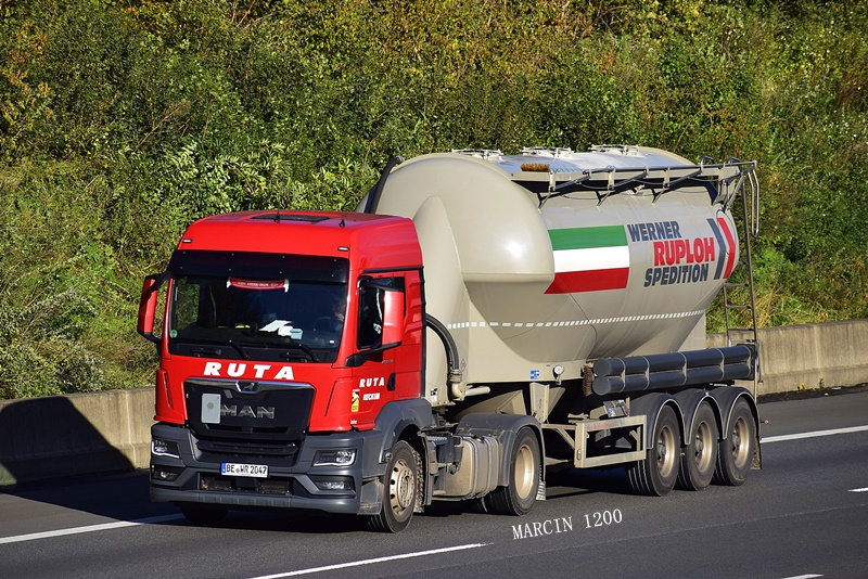 _DSC8139-crop-RUTA-MAT TGX II.JPG