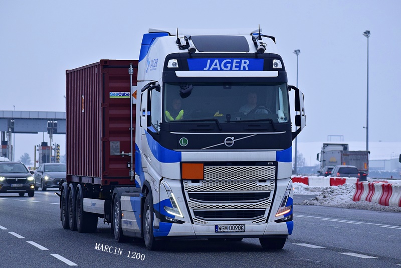 _DSC8448-crop-JAGER-VOLVO FH V.JPG