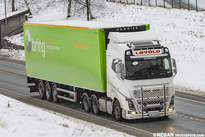 Volvo FH4 - Lovold.jpg
