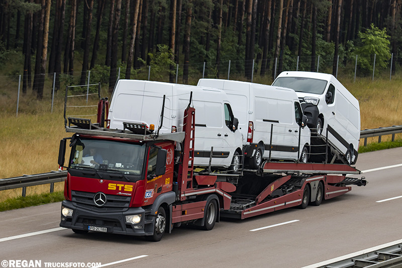 Mercedes-Benz Actros - STS Logistics.jpg
