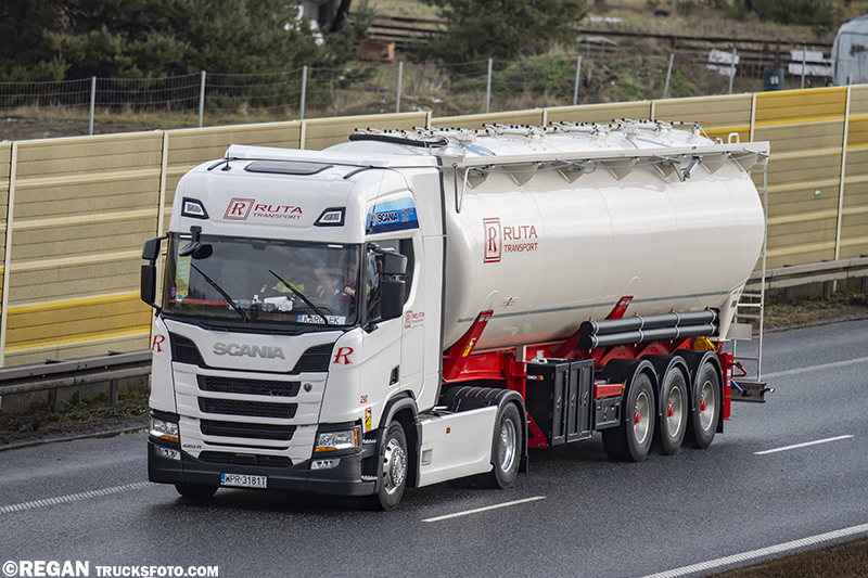 Scania 420R - Ruta.jpg