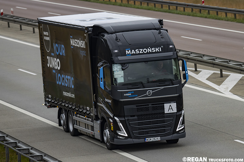Volvo FH5 - Maszoński.jpg