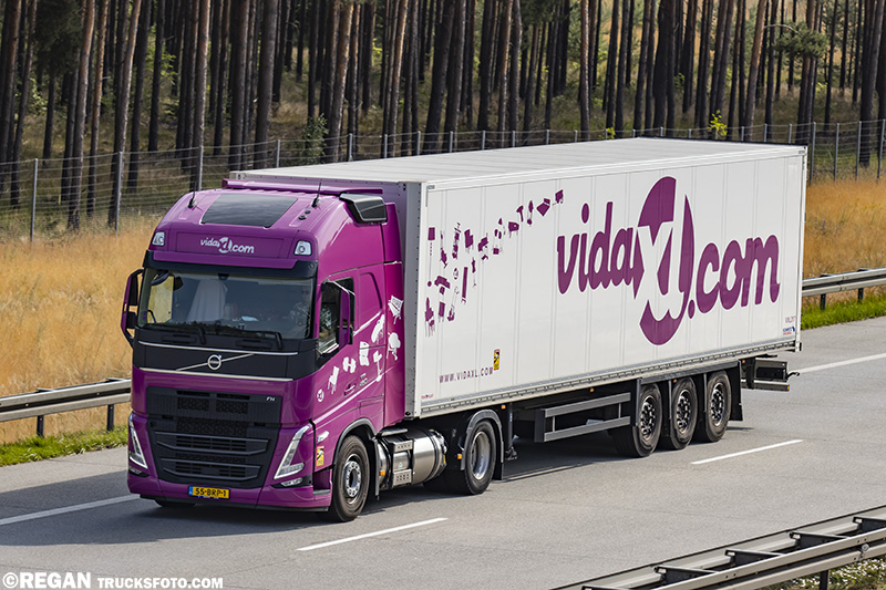 Volvo FH5 LNG - Vida XL.jpg