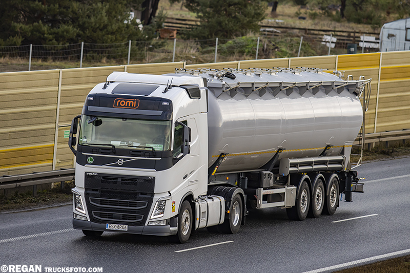 Volvo FH4 - Romi.jpg