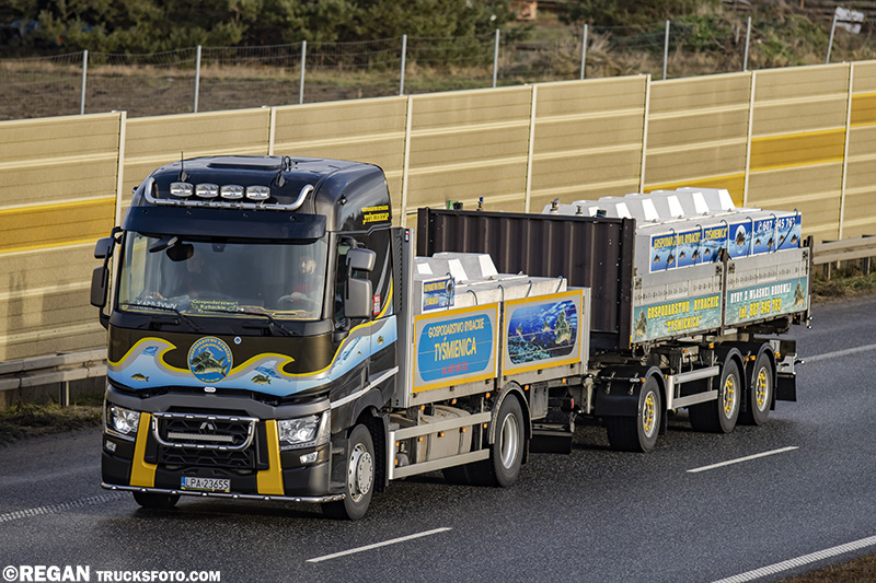 Renault Range T - Gospodarstwo rybackie Tyśmienica.jpg