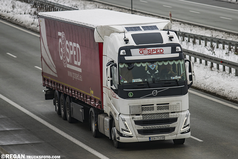 Volvo FH5 - Gosped.jpg