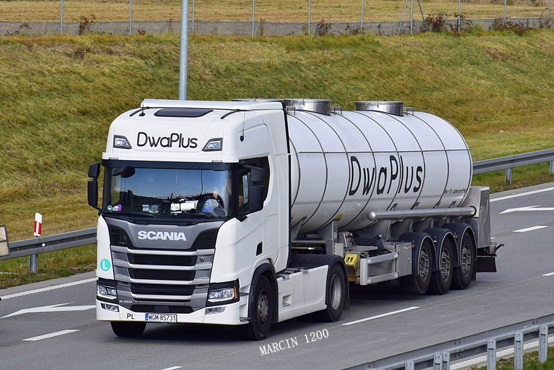 _DSC1105-crop-Scania R450 - Dwa Plus.JPG