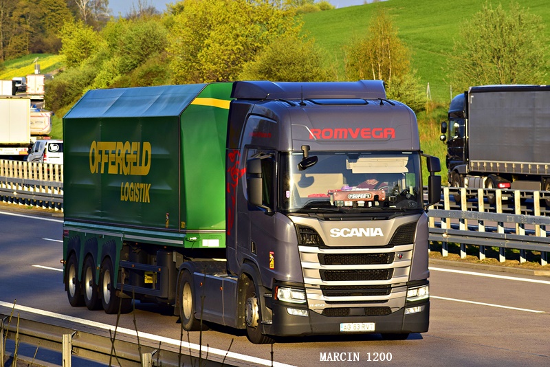 _DSC2589-crop-ROMVEGA-SCANIA R NG.JPG