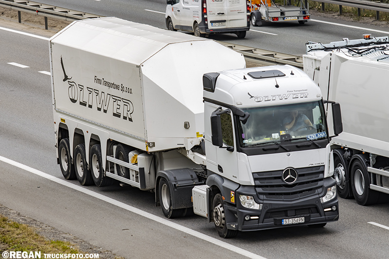 Mercedes-Benz Actros MP4 - Oliwer Firma Transportowa.jpg