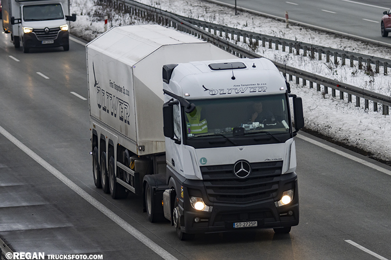 Mercedes-Benz Actros MP4 - Oliwer.jpg