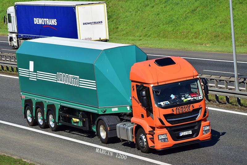 _DSC8119-crop-SCHADE-Iveco Stralis Hi-Road XP.JPG