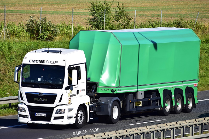 _DSC6848-crop-MAN TGX Euro6 II-EMONS GROUP.JPG