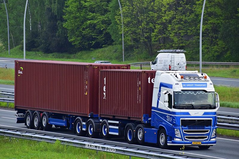 _DSC3677-crop-de Groot Transport-VOLVO FH IV-25,25m.JPG