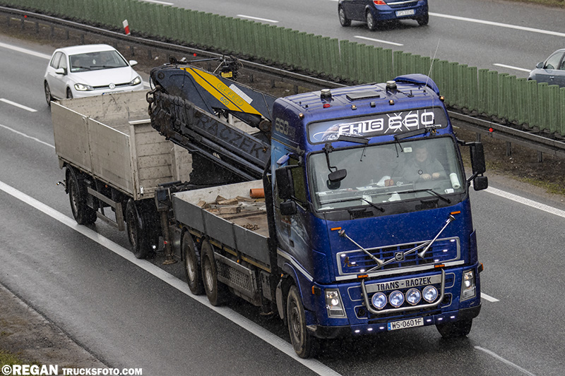 Volvo FH16 660 XL - Trans-Raczek.jpg