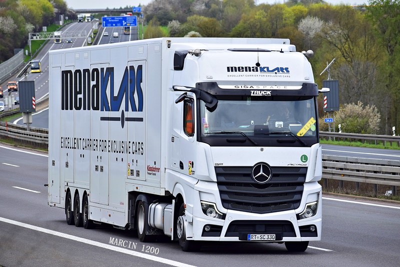 _DSC1244-crop-MenaKlars-Mercedes-Benz ActrosL MP5.JPG