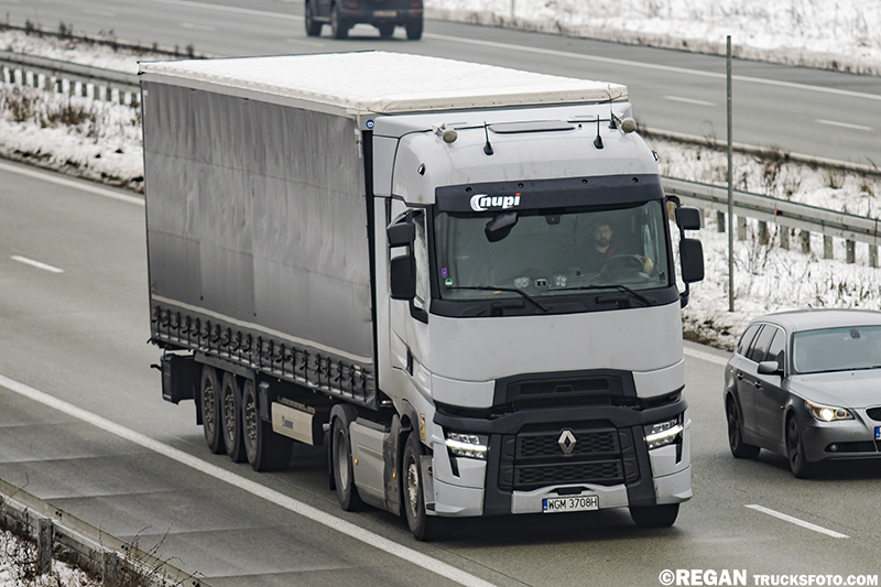 Renault Range T - Nupi.jpg