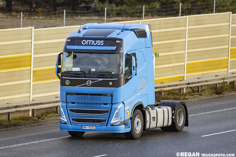 Volvo FH5 - Omuss.jpg
