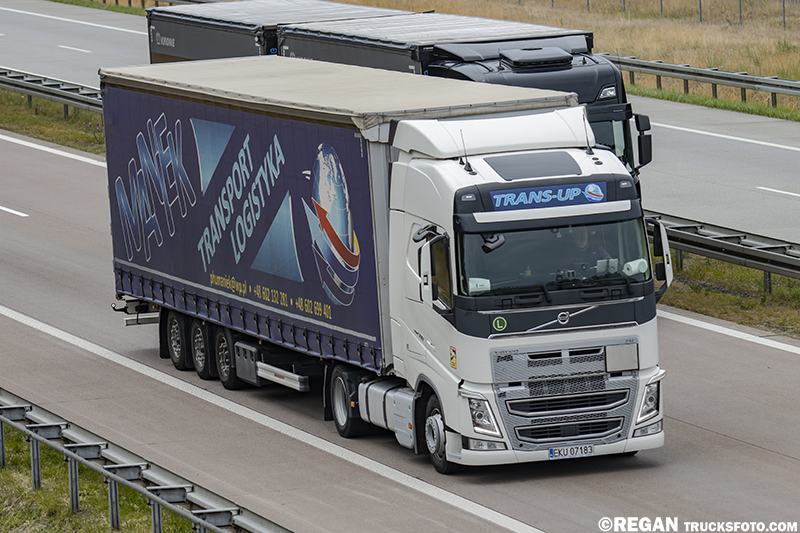 Volvo FH4 - Trans-Up.jpg