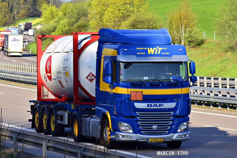 _DSC2704-crop-Frans de Wit-DAF XF 106.JPG