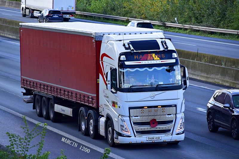_DSC7730-crop-HAWKINS-VOLVO FH V.JPG