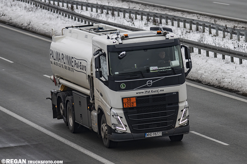 Volvo FH5 - Pol-Euro.jpg