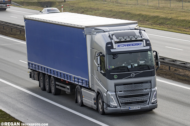 Volvo FH5 - TC Dybowski.jpg