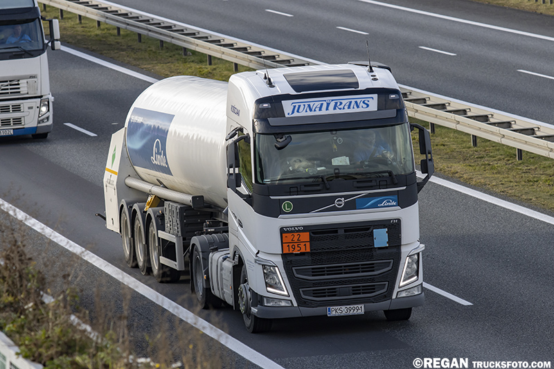 Volvo FH4 - Junatrans.jpg