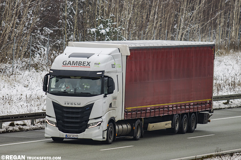 Iveco S-Way LNG - Gambex.jpg