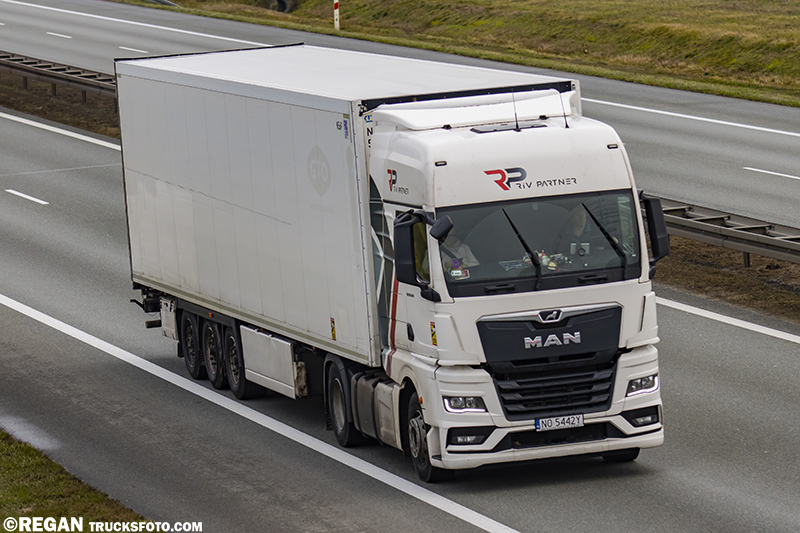 MAN TGX II - Riv Partner.jpg