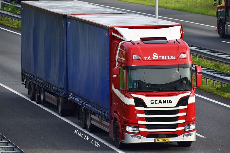 _DSC3436-crop-v.d.Struijk-SCANIA R NG.JPG
