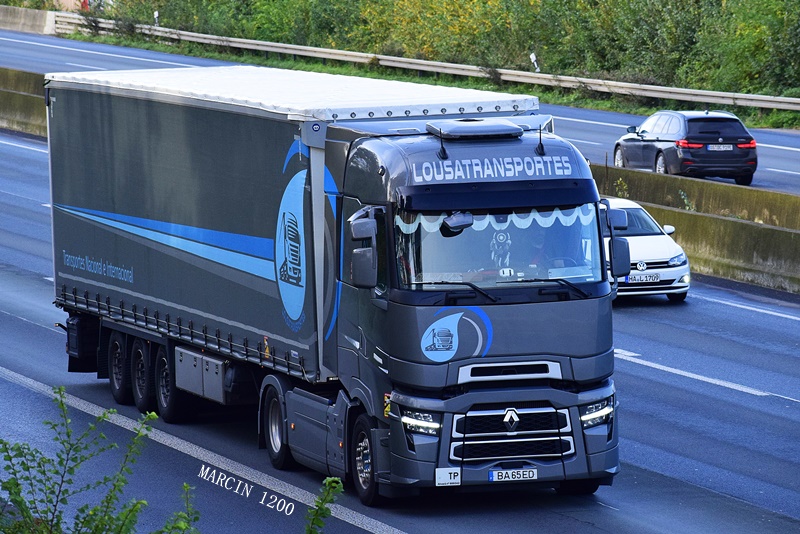 _DSC7570-crop-Lousatransportes-Renault Range T Evo.JPG