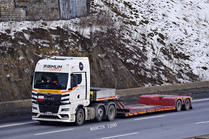 _DSC9125-crop-Primum Logistics-MAN TGX II.JPG