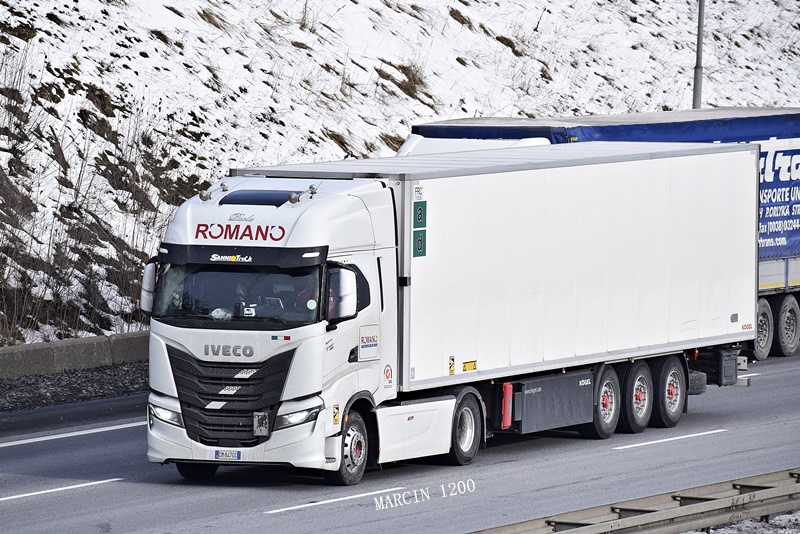 _DSC9091-crop-Romano Trasporti-IVECO S-WAY.JPG