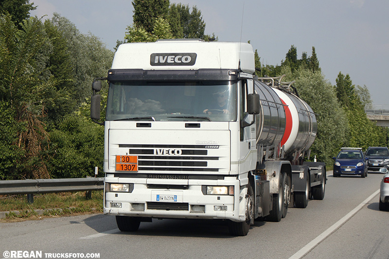 Iveco EuroStar adr.jpg