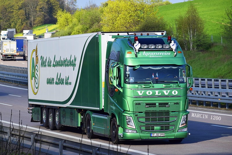 _DSC2787-crop-Agrarservice-VOLVO FH IV.JPG