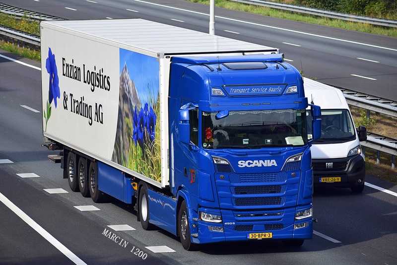 _DSC8366-crop-Transport Service Baarlo-SCANIA S450.JPG