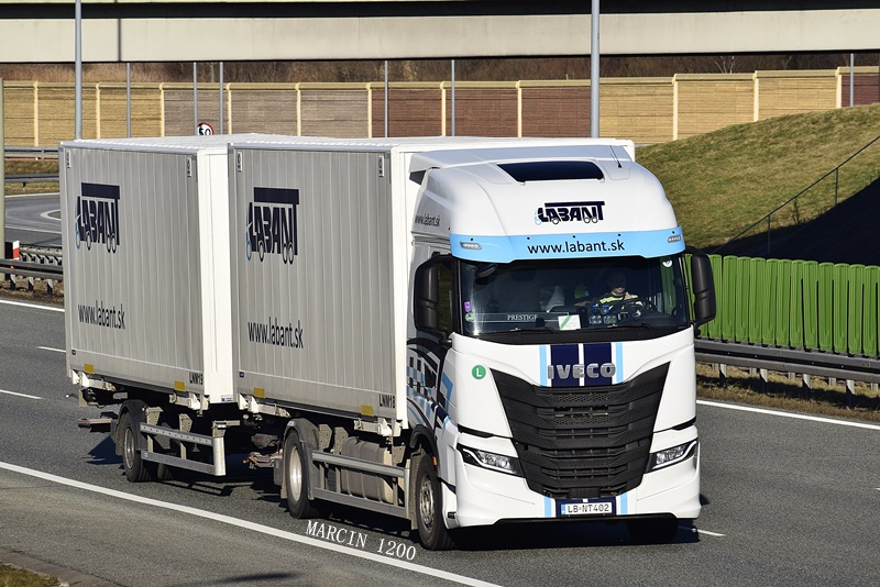_DSC9377-crop-Labant-IVECO S-WAY.JPG