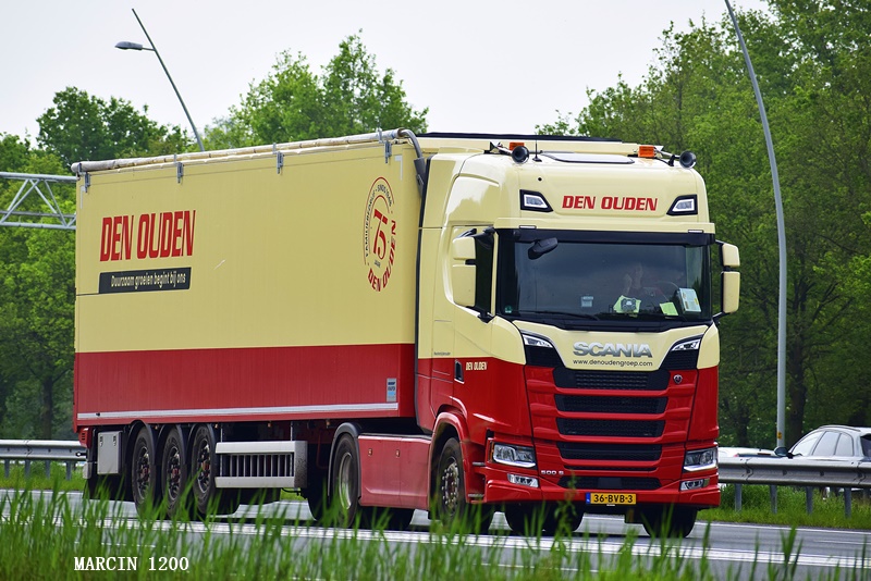 _DSC3189-crop-Den Ouden-SCANIA S500.JPG