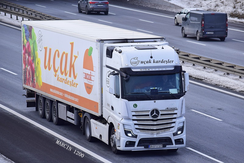 _DSC9123-crop-Uçak Kardeşler-Mercedes-Benz ActrosL MP5.JPG