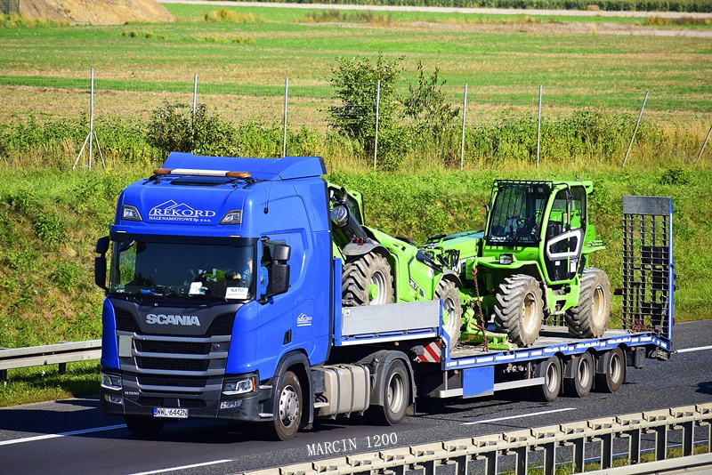 _DSC6986-crop-Rekord-SCANIA R500.JPG