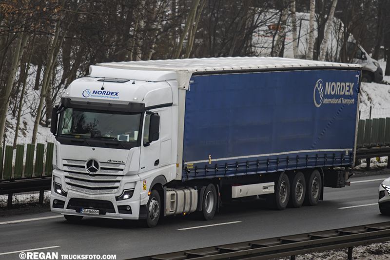 Mercedes-Benz Actros L - Nordex.jpg