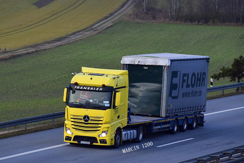 _DSC9419-crop-Mercedes-Benz Actros MP4-Transalex.JPG