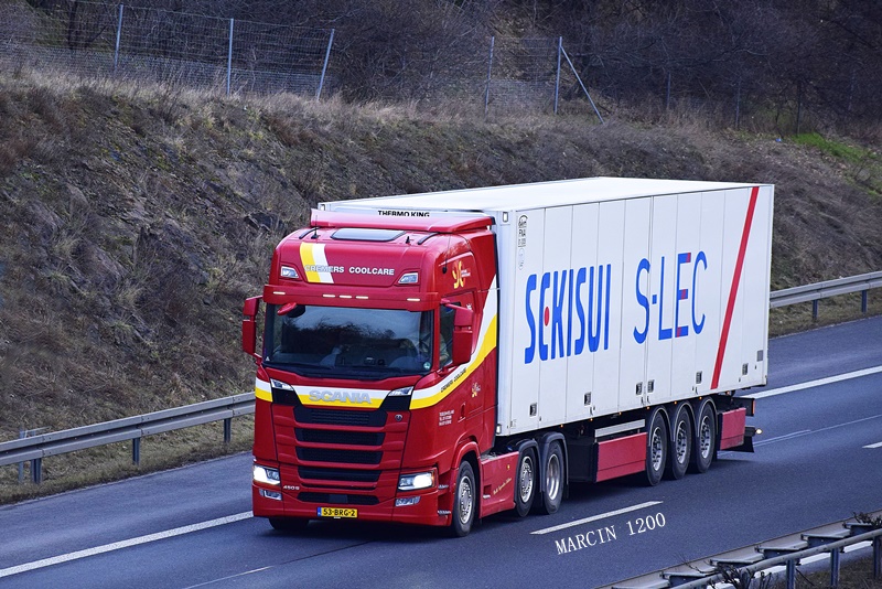_DSC9455-crop-Cremers Coolcare-SCANIA S450.JPG