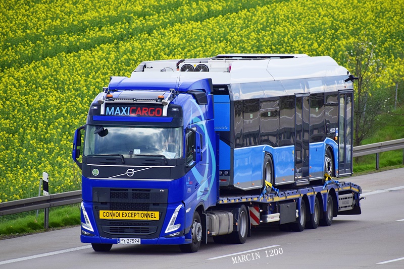 _DSC2451-crop-Volvo FHV- Maxi Cargo.JPG