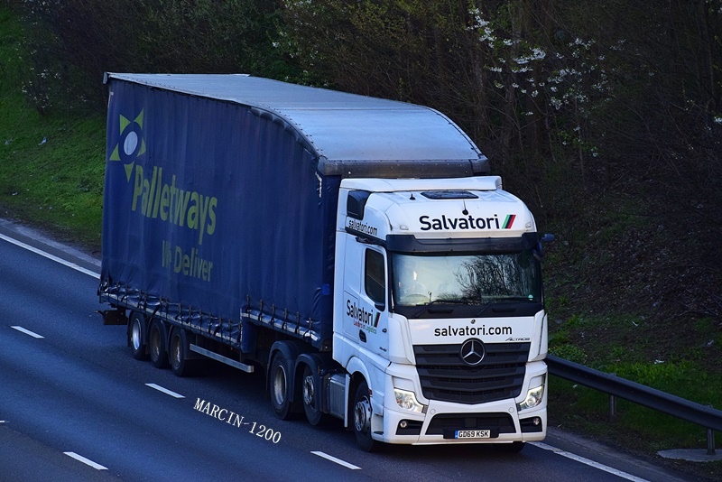 _DSC0022-crop-Salvatori-Mercedes-Benz ActrosL MP5.JPG