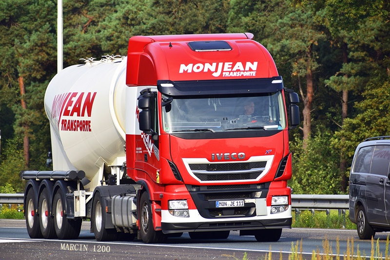 _DSC8198-crop-Monjean Transporte-Iveco Stralis Hi-Way XP.JPG