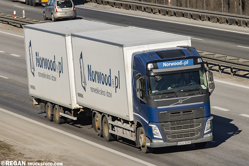 Volvo FH4 - Norwood.jpg