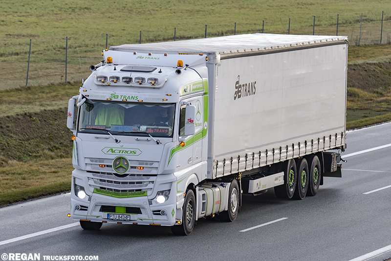 Mercedes-Benz Actros MP4 - SB Trans Szamotuły.jpg