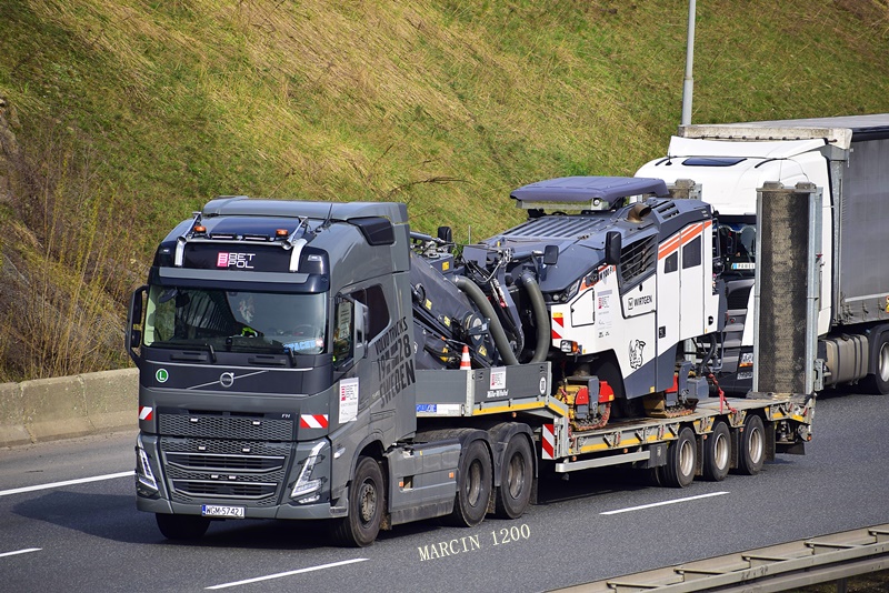 _DSC0568-crop-bet-pol-VOLVO FH V.JPG